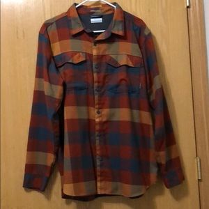 Columbia Omni-Wick Flannel Button-down: Large